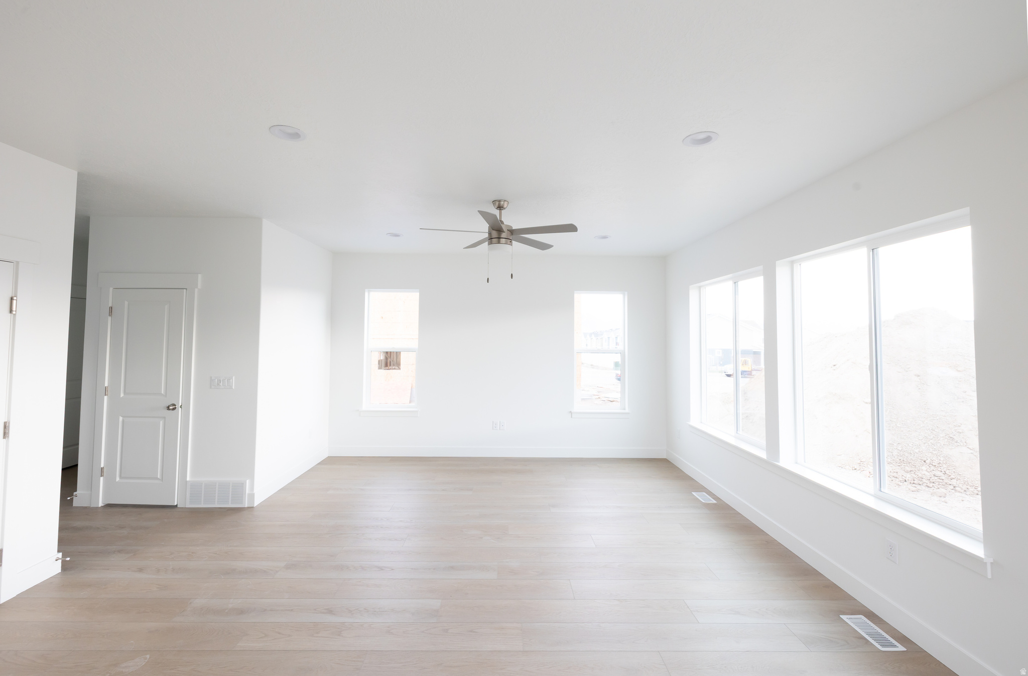 RIVER POINT - Residential