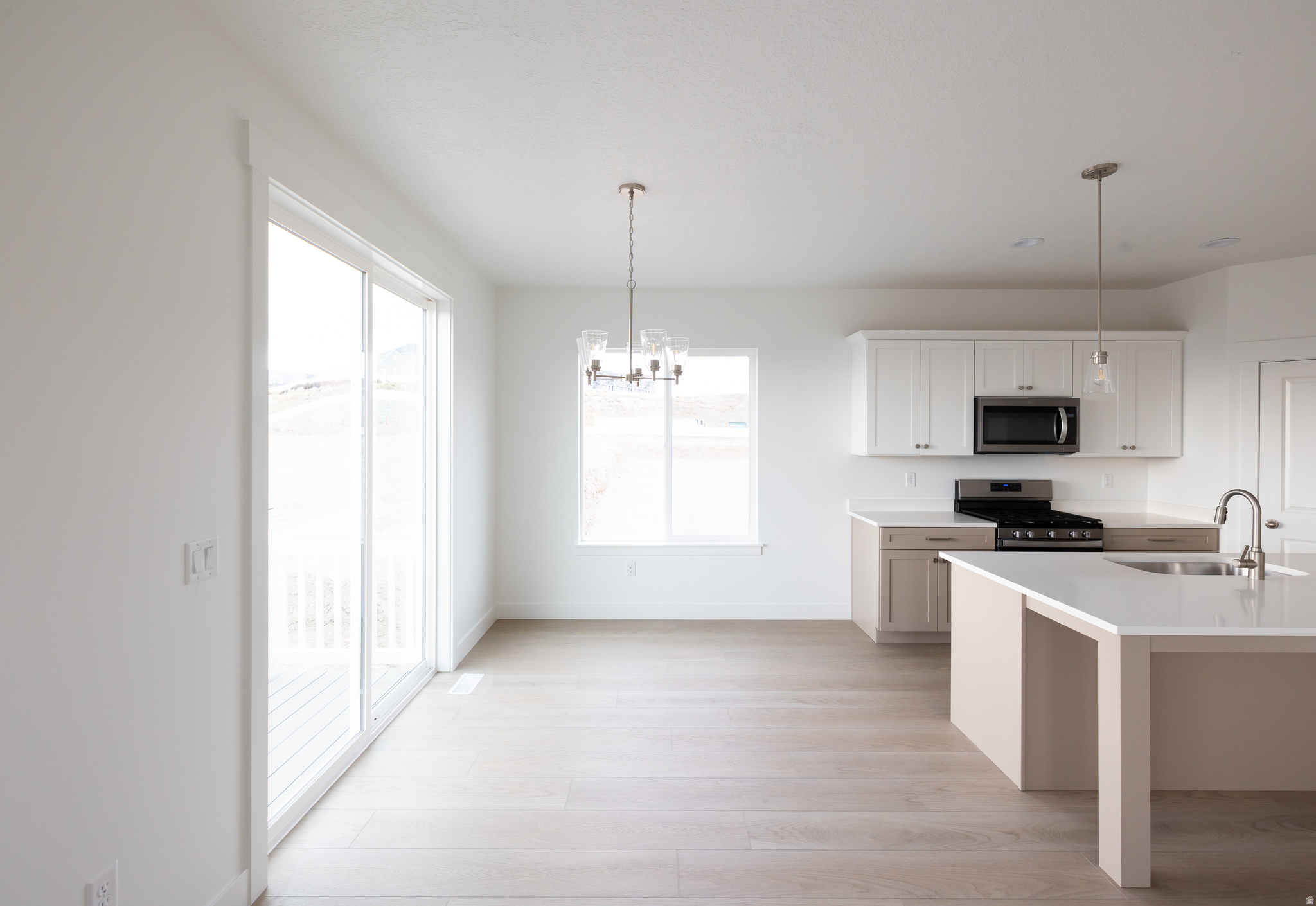 RIVER POINT - Residential