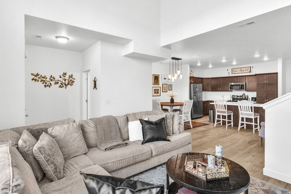 Photo of 11628 S FROST VIEW LN W #23, Draper, UT 84020 (MLS # 2160077)
