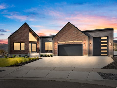 Tiny photo for 7371 W SUMMIT CREST CIR, Herriman, UT 84096 (MLS # 2180394)