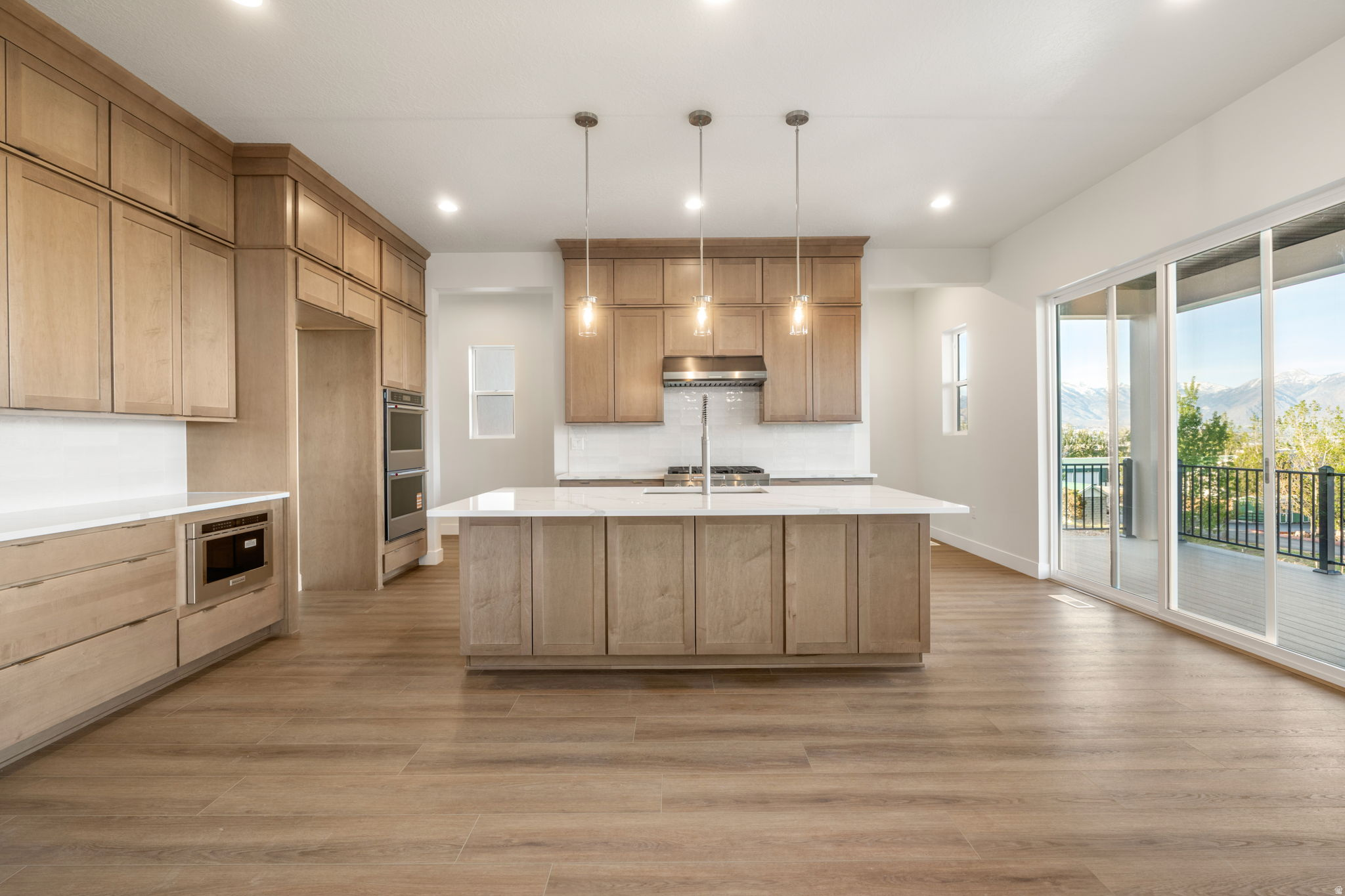 WESTLAKE VISTAS - Residential