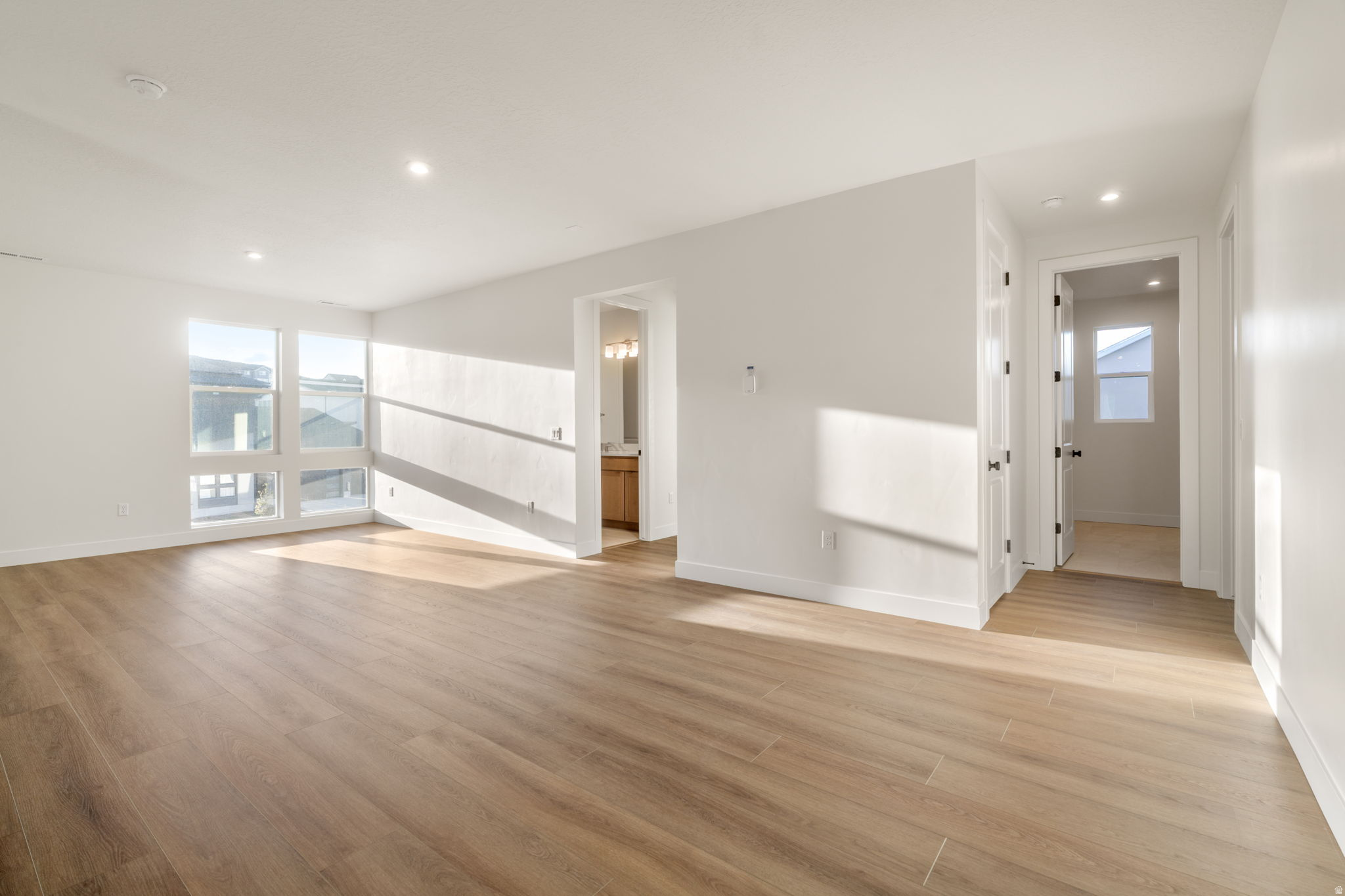 WESTLAKE VISTAS - Residential