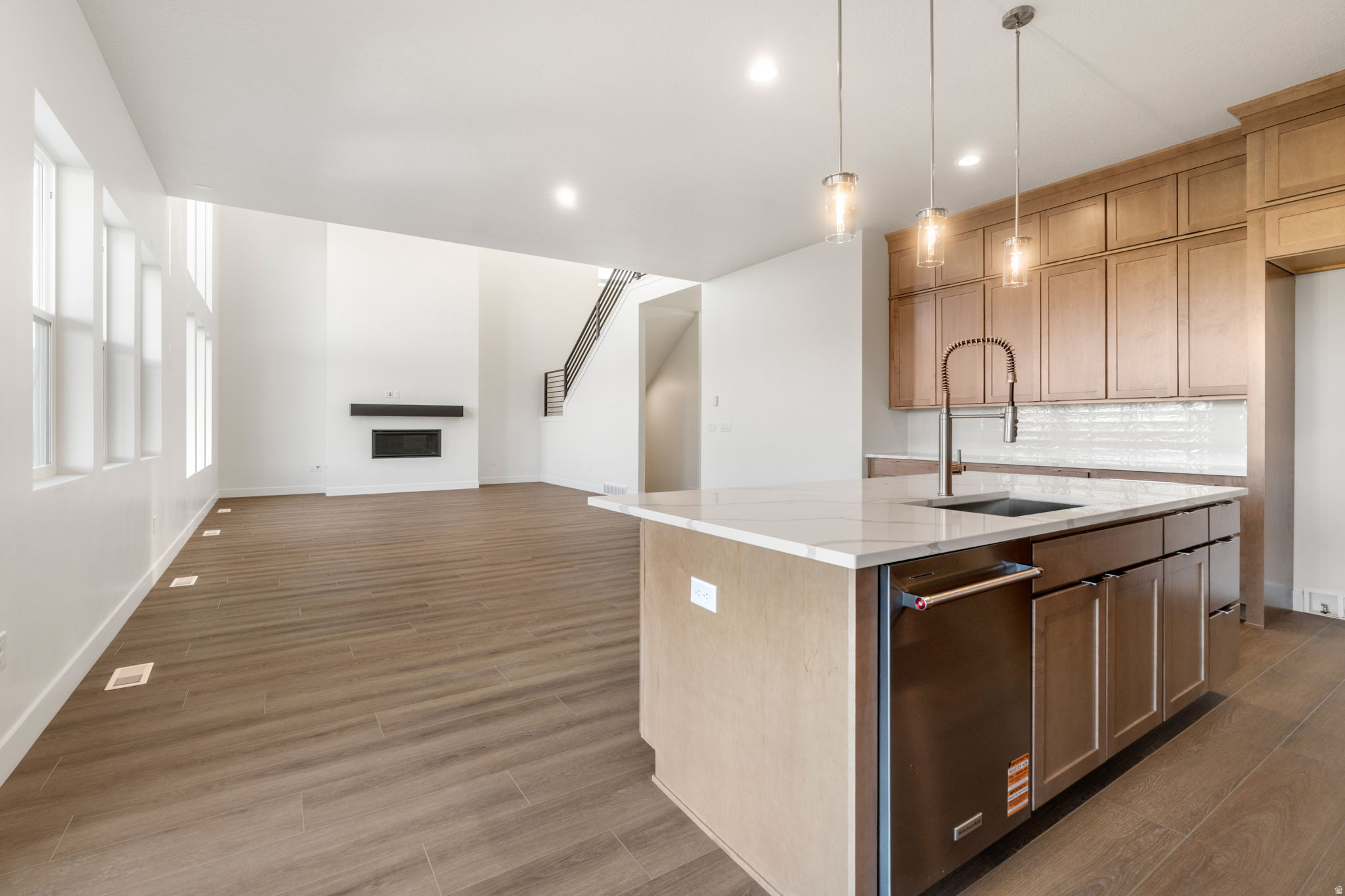 WESTLAKE VISTAS - Residential