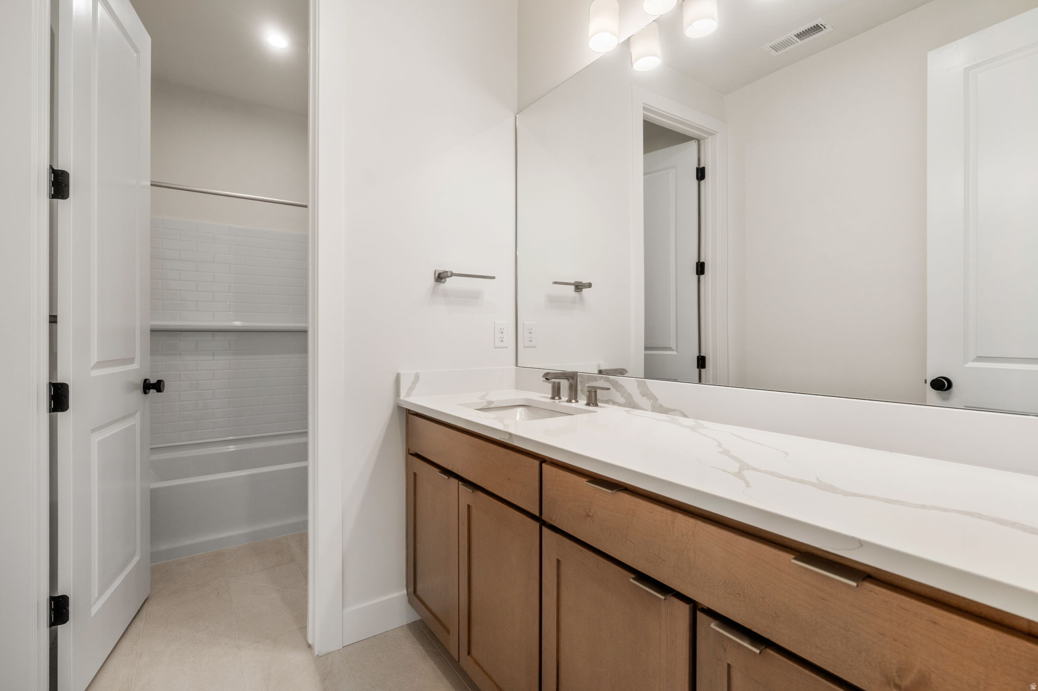 WESTLAKE VISTAS - Residential