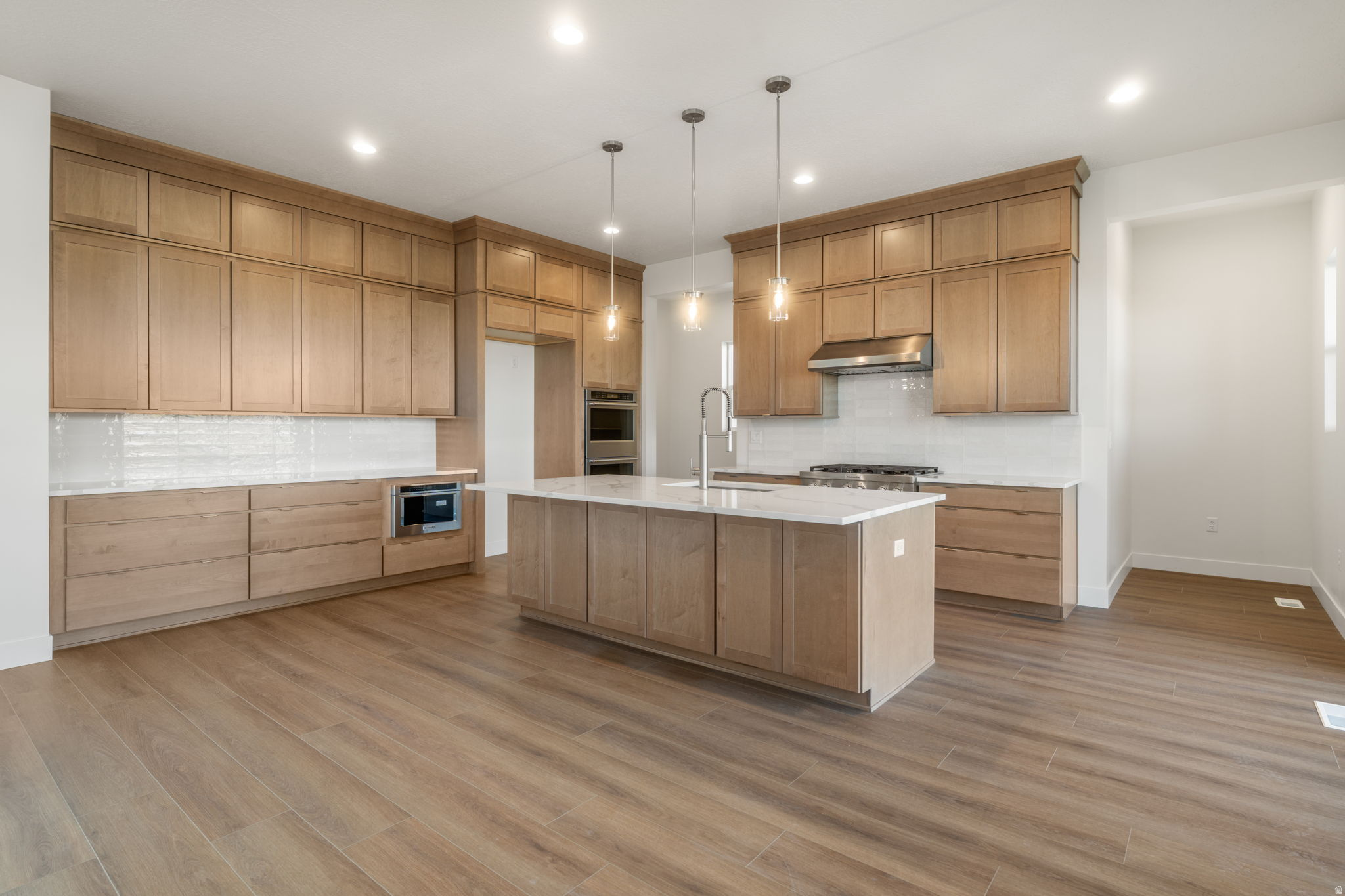 WESTLAKE VISTAS - Residential