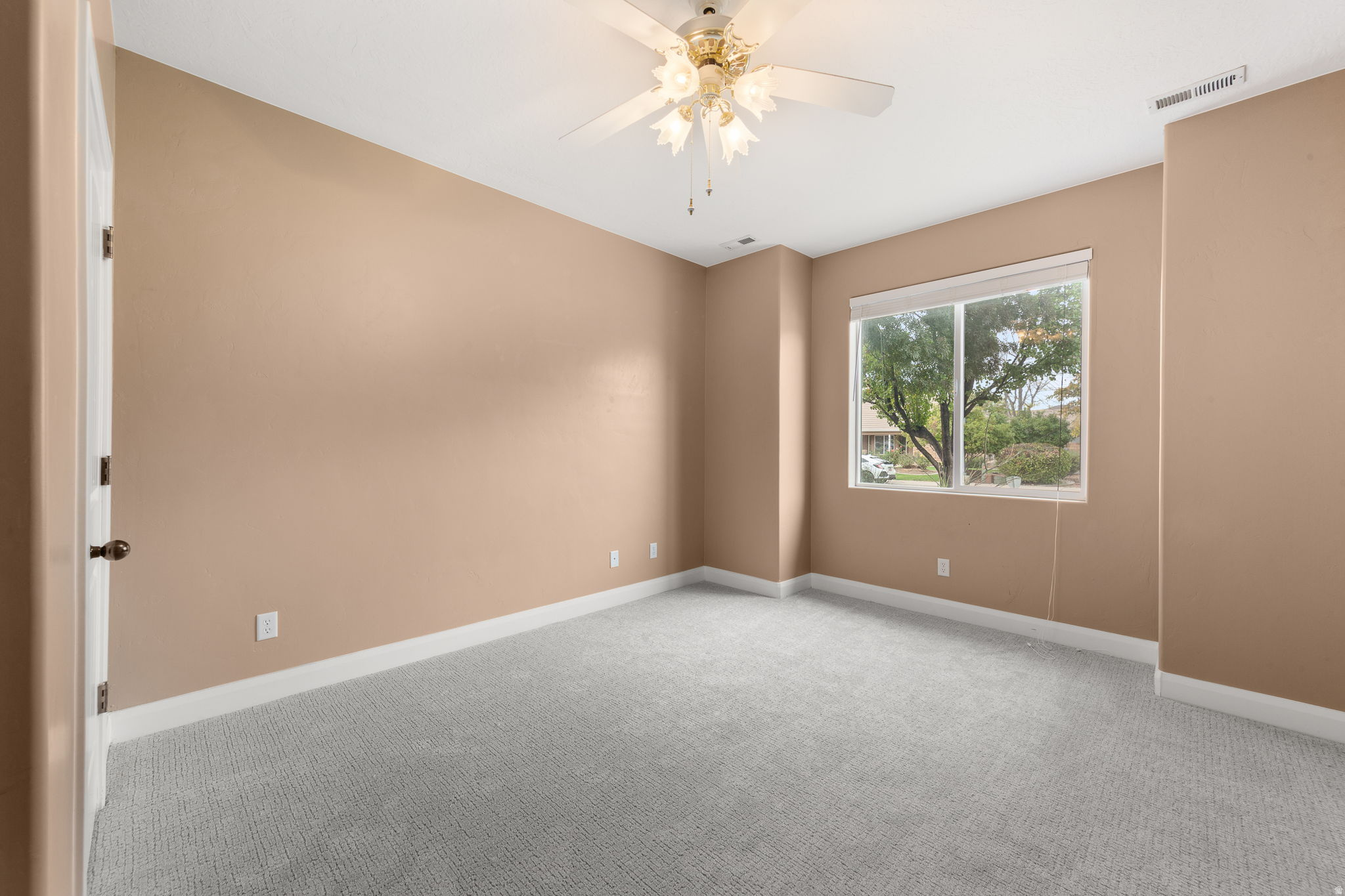 COBBLESTONE FIELDS - Residential