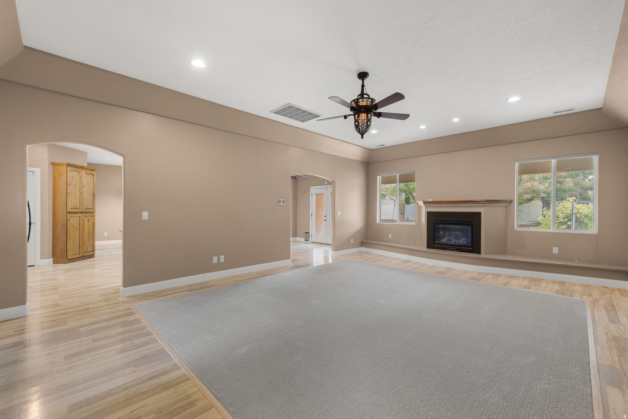 COBBLESTONE FIELDS - Residential