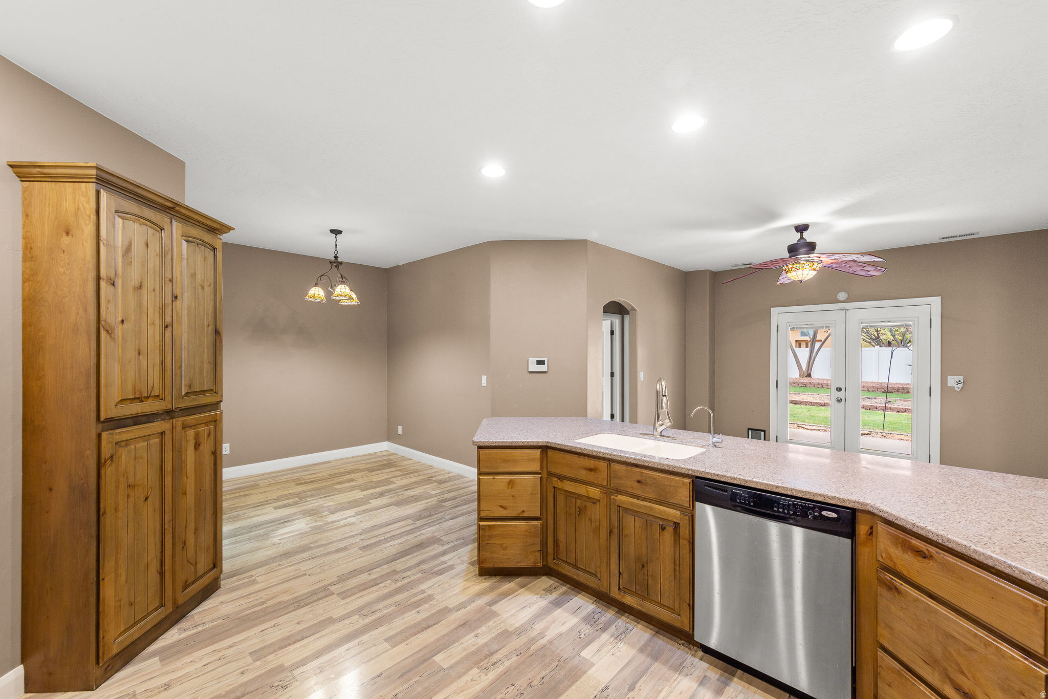 COBBLESTONE FIELDS - Residential