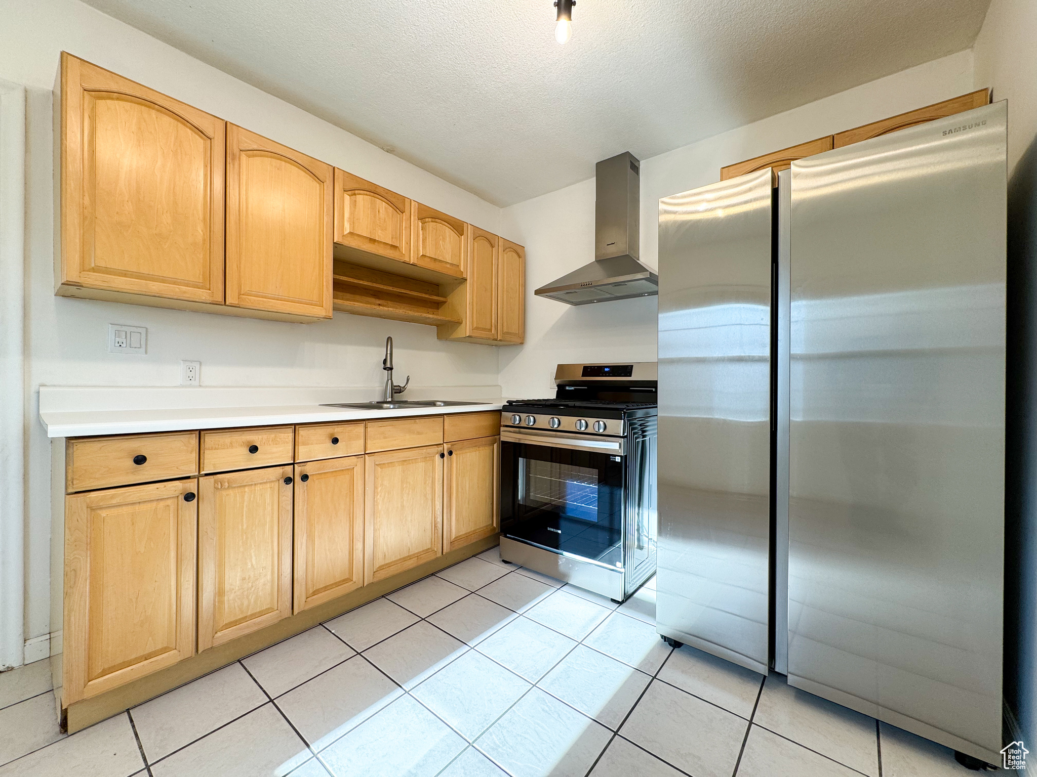 332 E Locust St, Sandy, Utah image 9