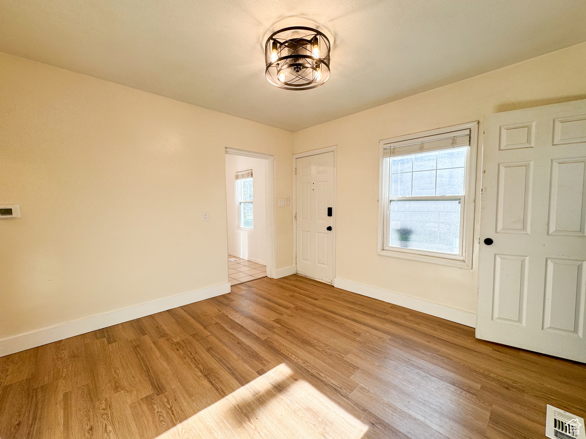 332 E Locust St, Sandy, Utah image 17