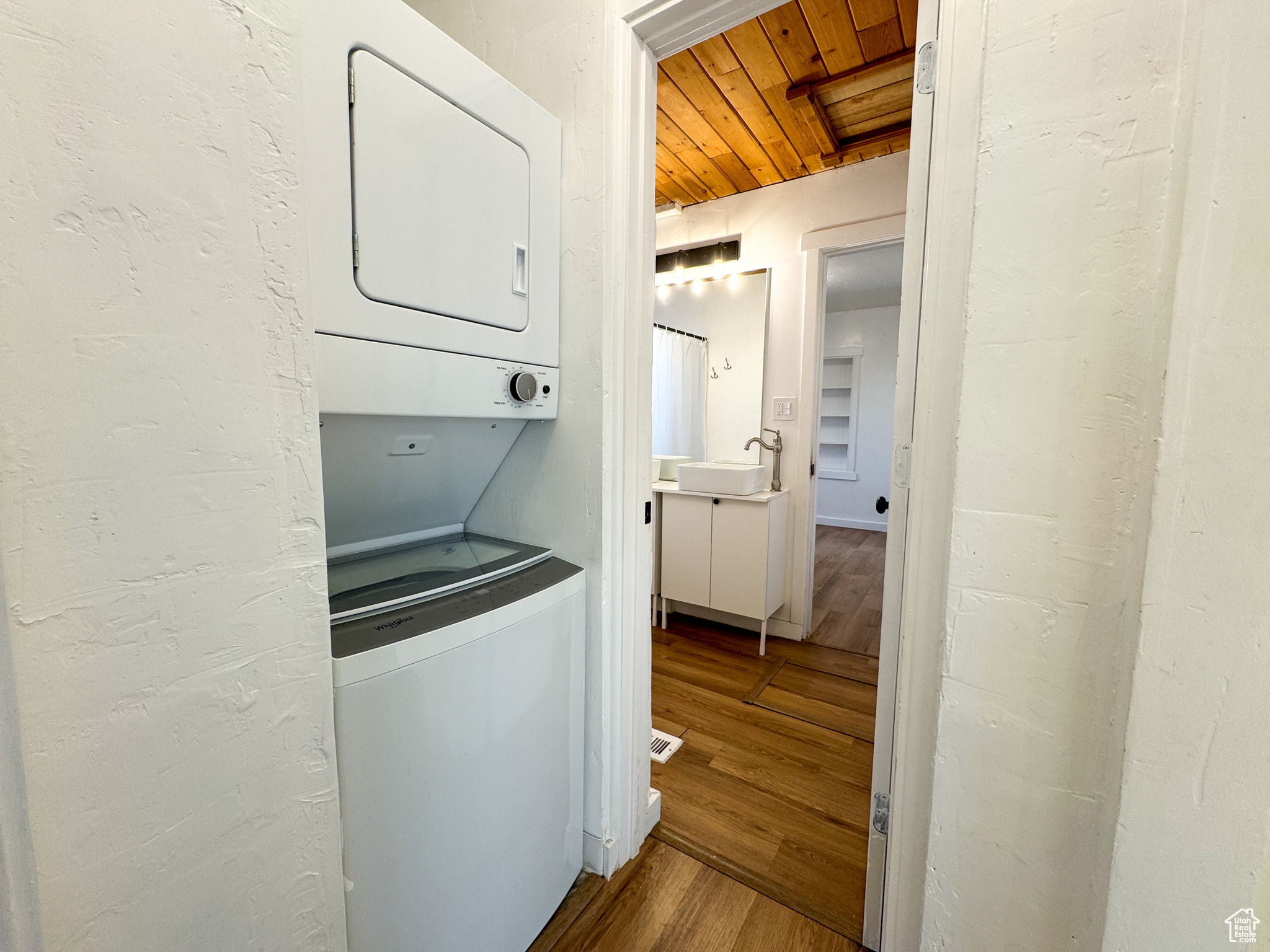332 E Locust St, Sandy, Utah image 15