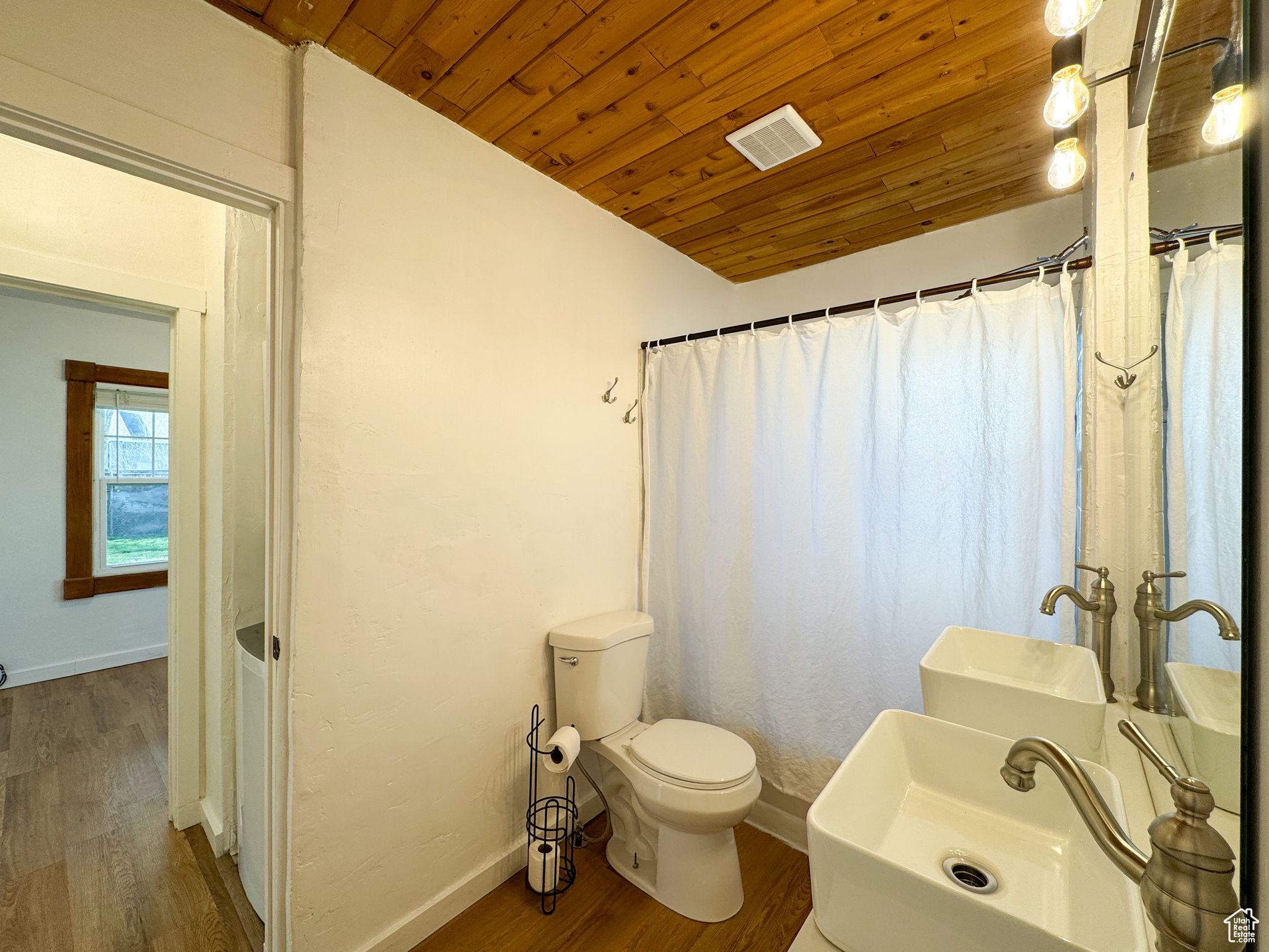 332 E Locust St, Sandy, Utah image 13