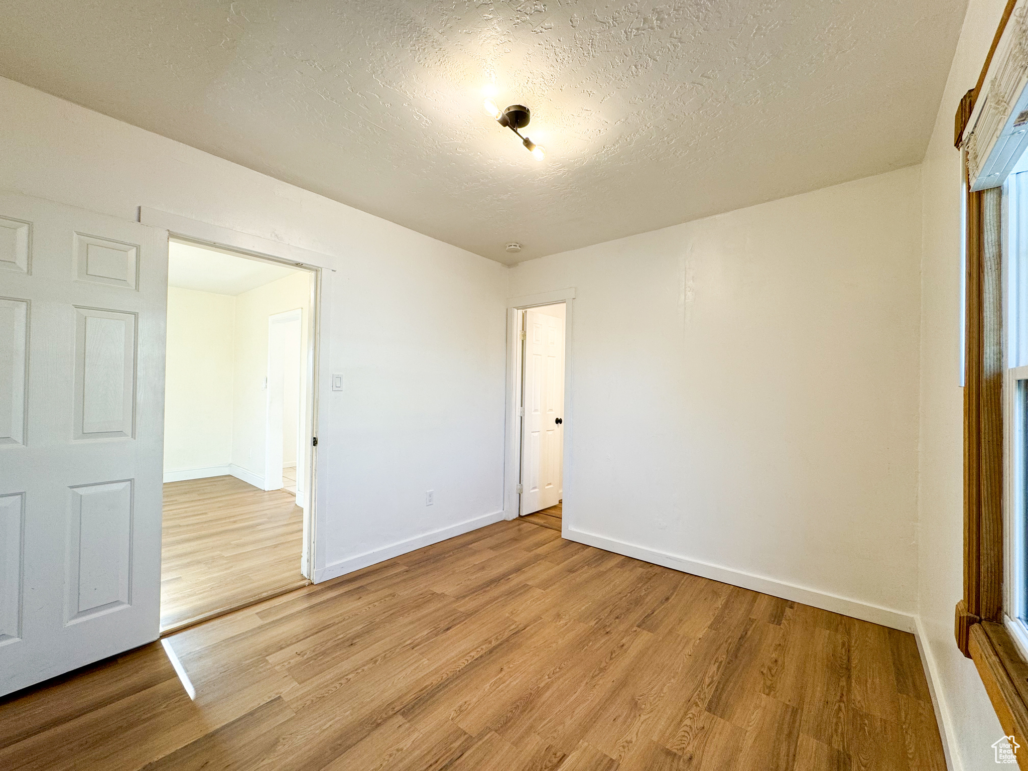 332 E Locust St, Sandy, Utah image 11