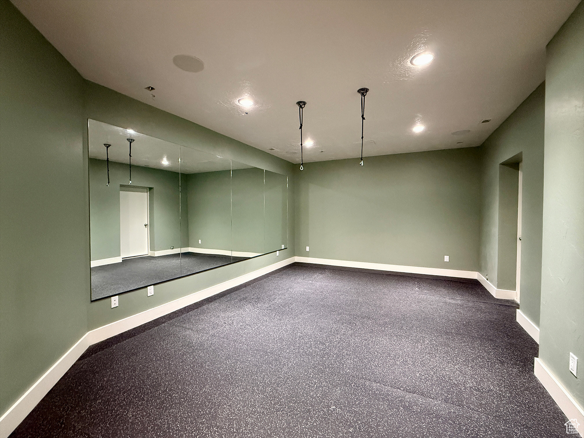 MAPLE LEAF ESTATES - Residential