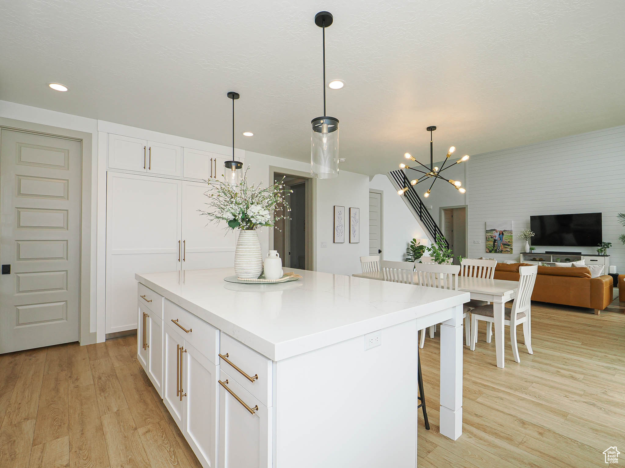 FOX HOLLOW - Residential