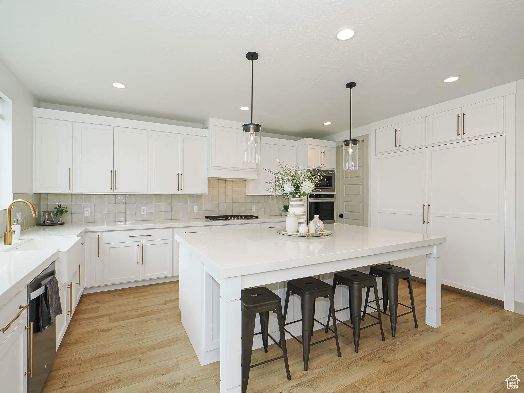 FOX HOLLOW - Residential