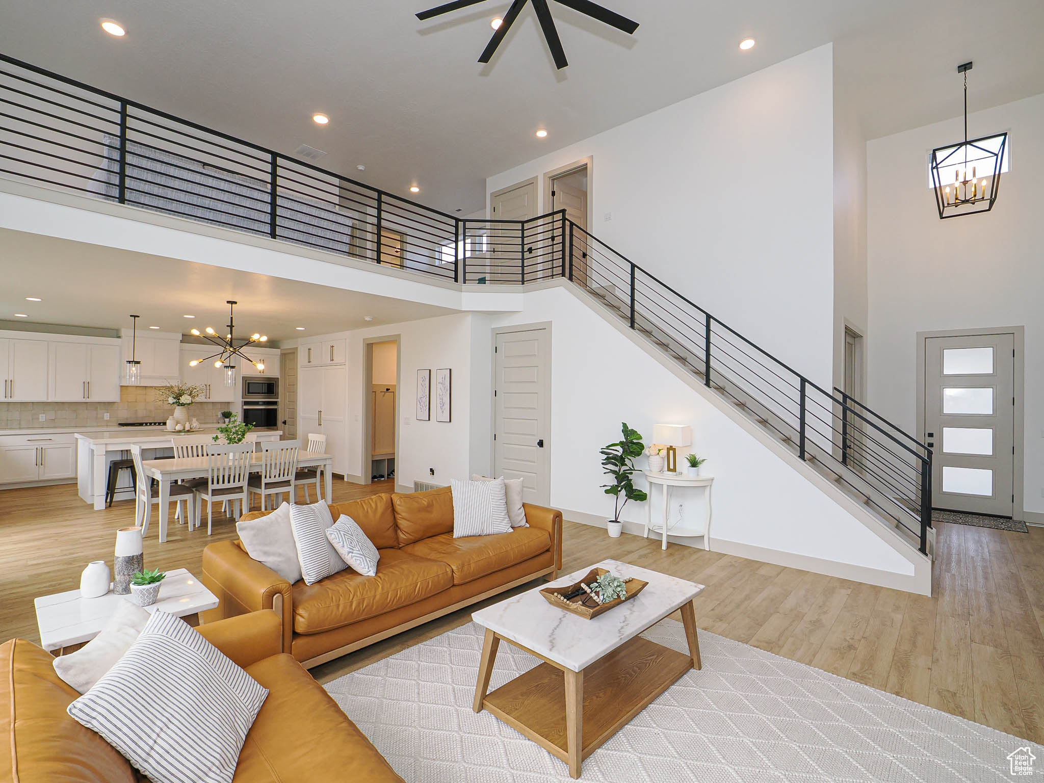 FOX HOLLOW - Residential