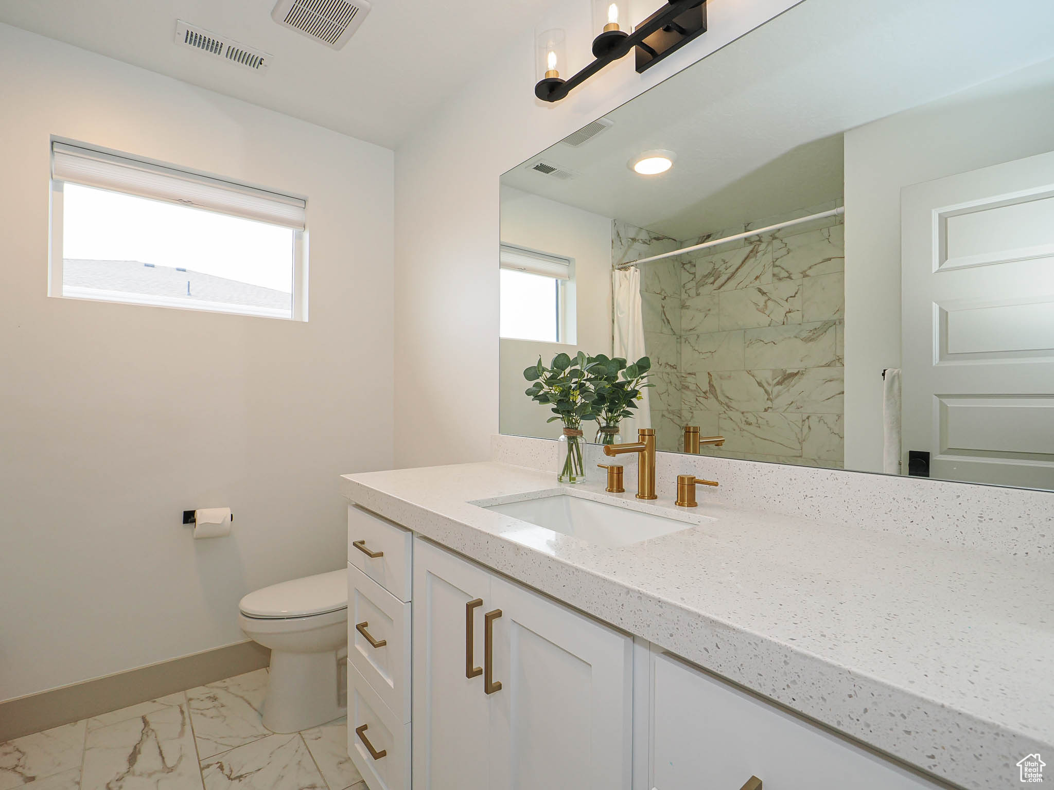 FOX HOLLOW - Residential