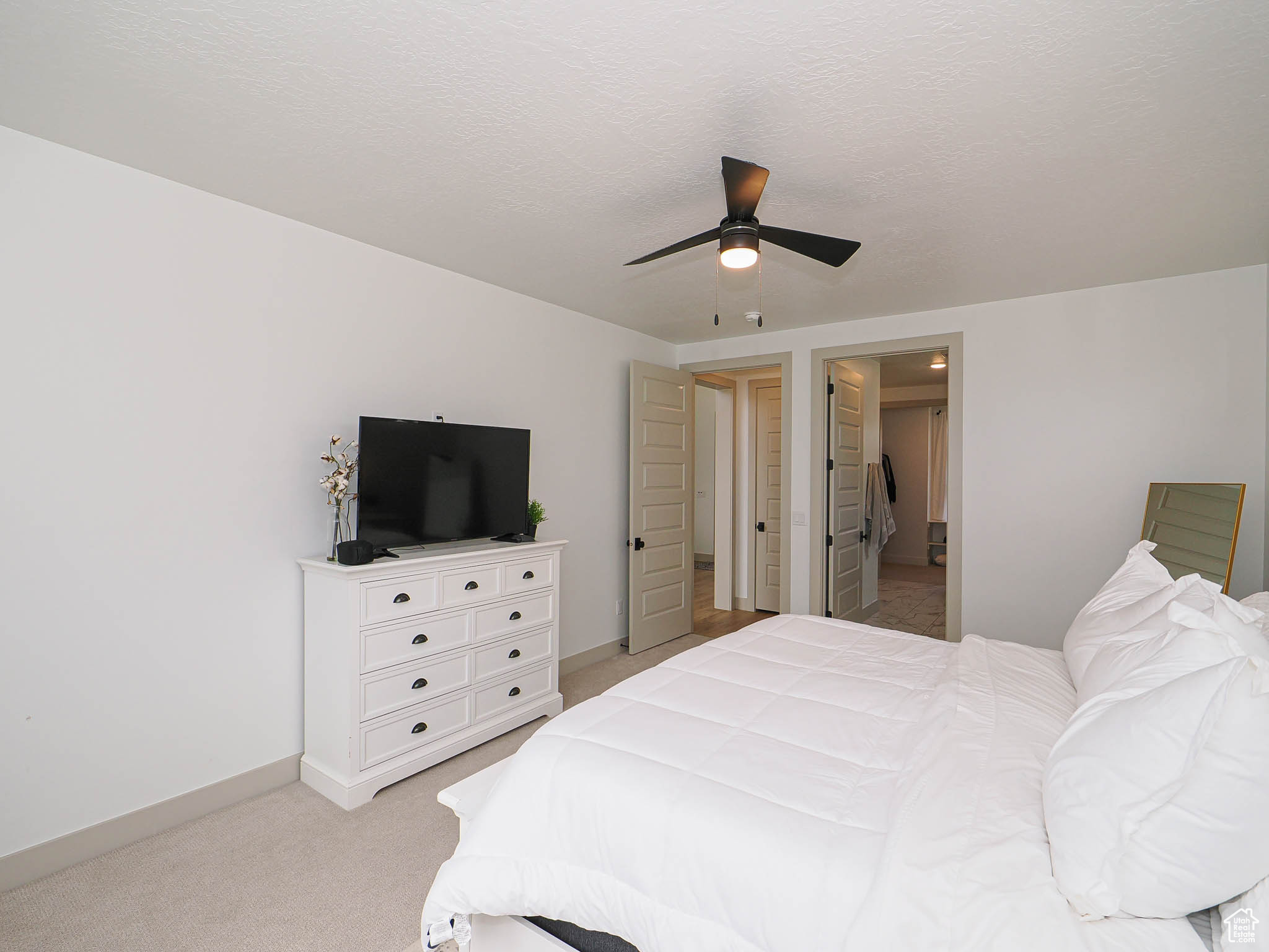 FOX HOLLOW - Residential