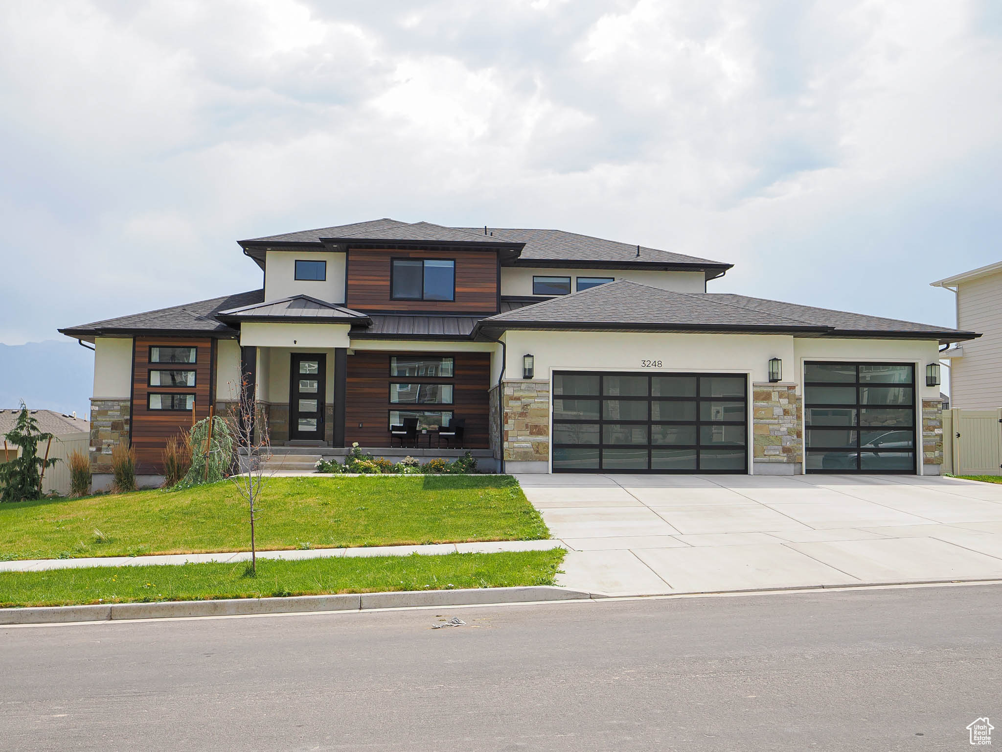 FOX HOLLOW - Residential