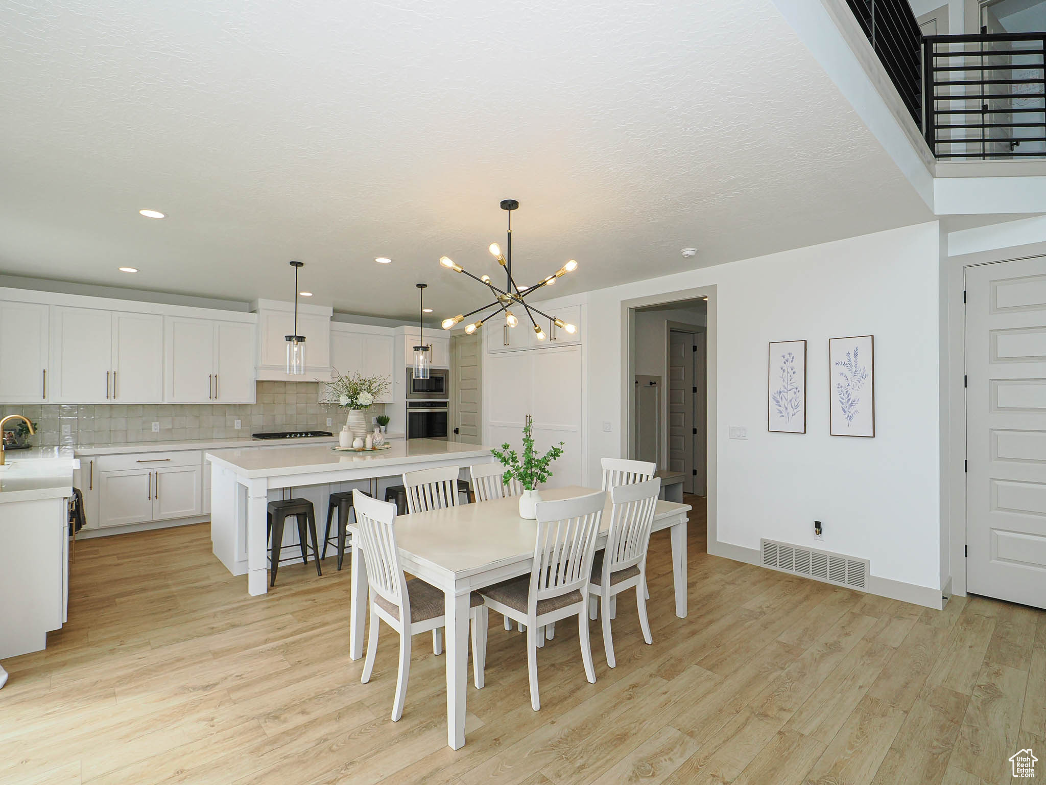 FOX HOLLOW - Residential