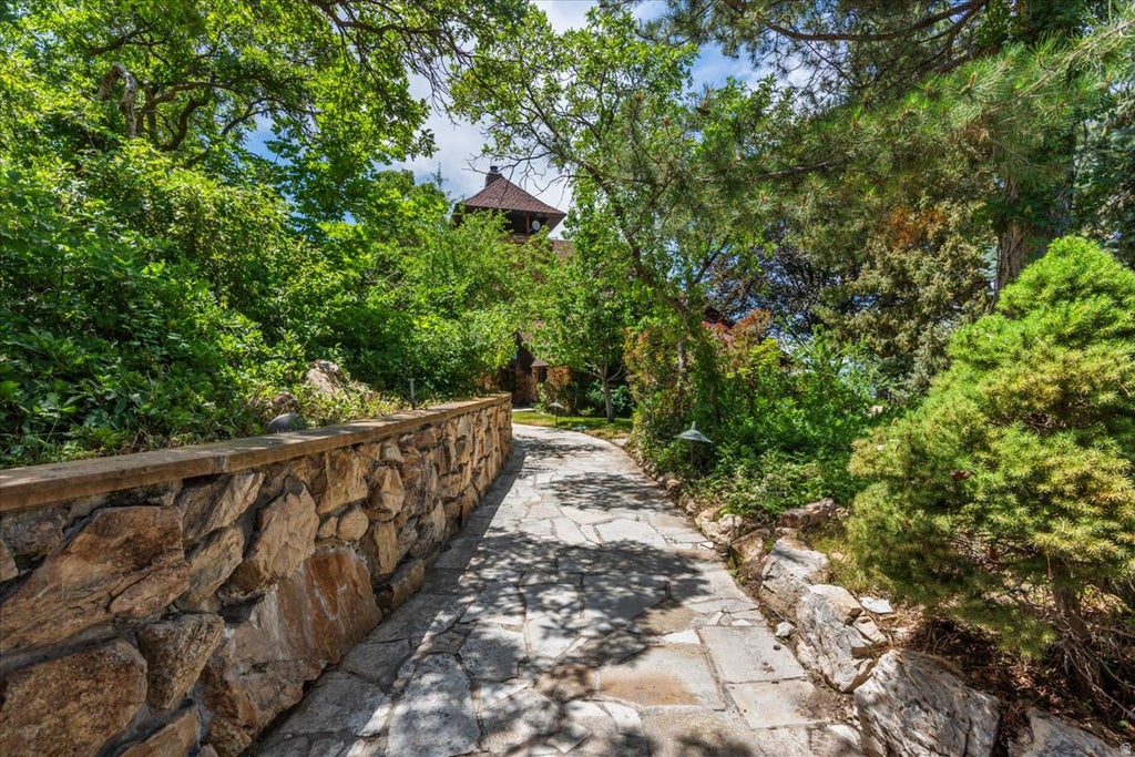Photo of 5060 S MILE HIGH DR, Salt Lake City, UT 84124 (MLS # 2166612)
