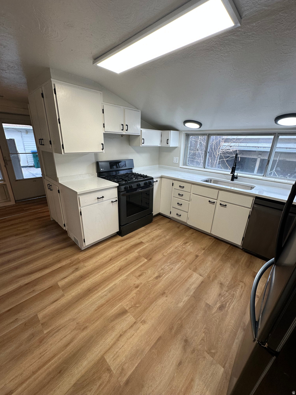 SANDY STATION PLAT - Residential Lease