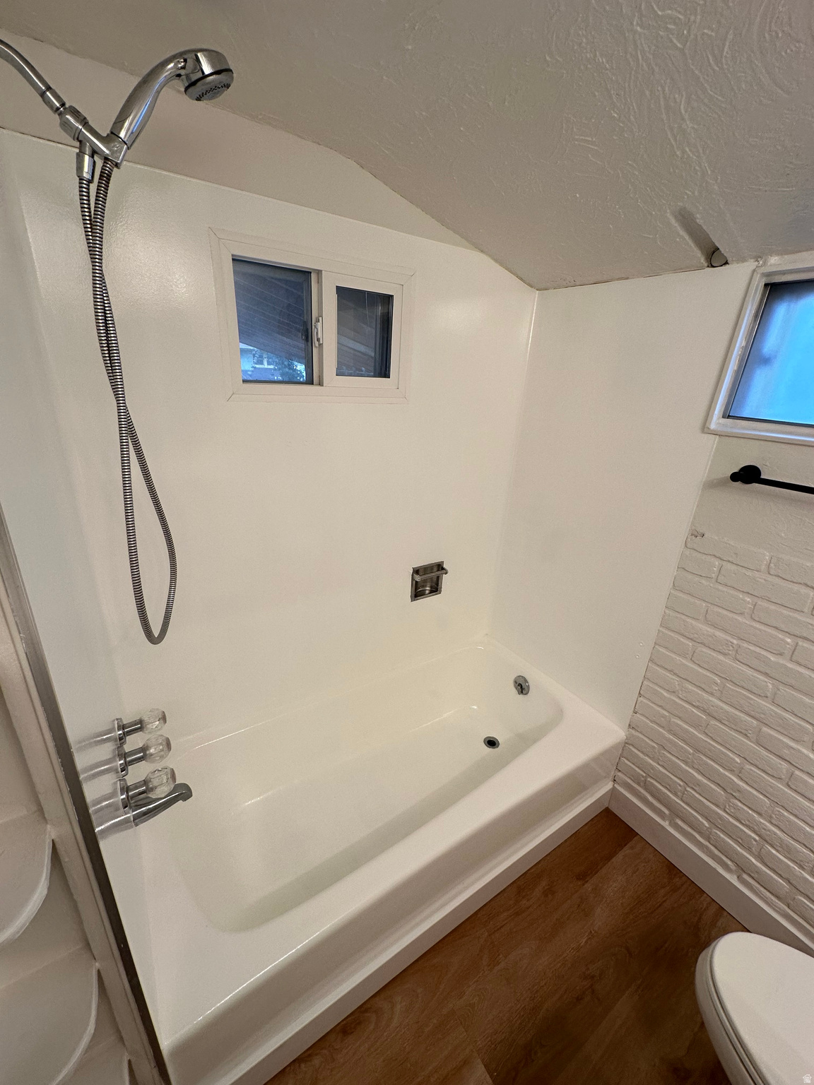 SANDY STATION PLAT - Residential Lease