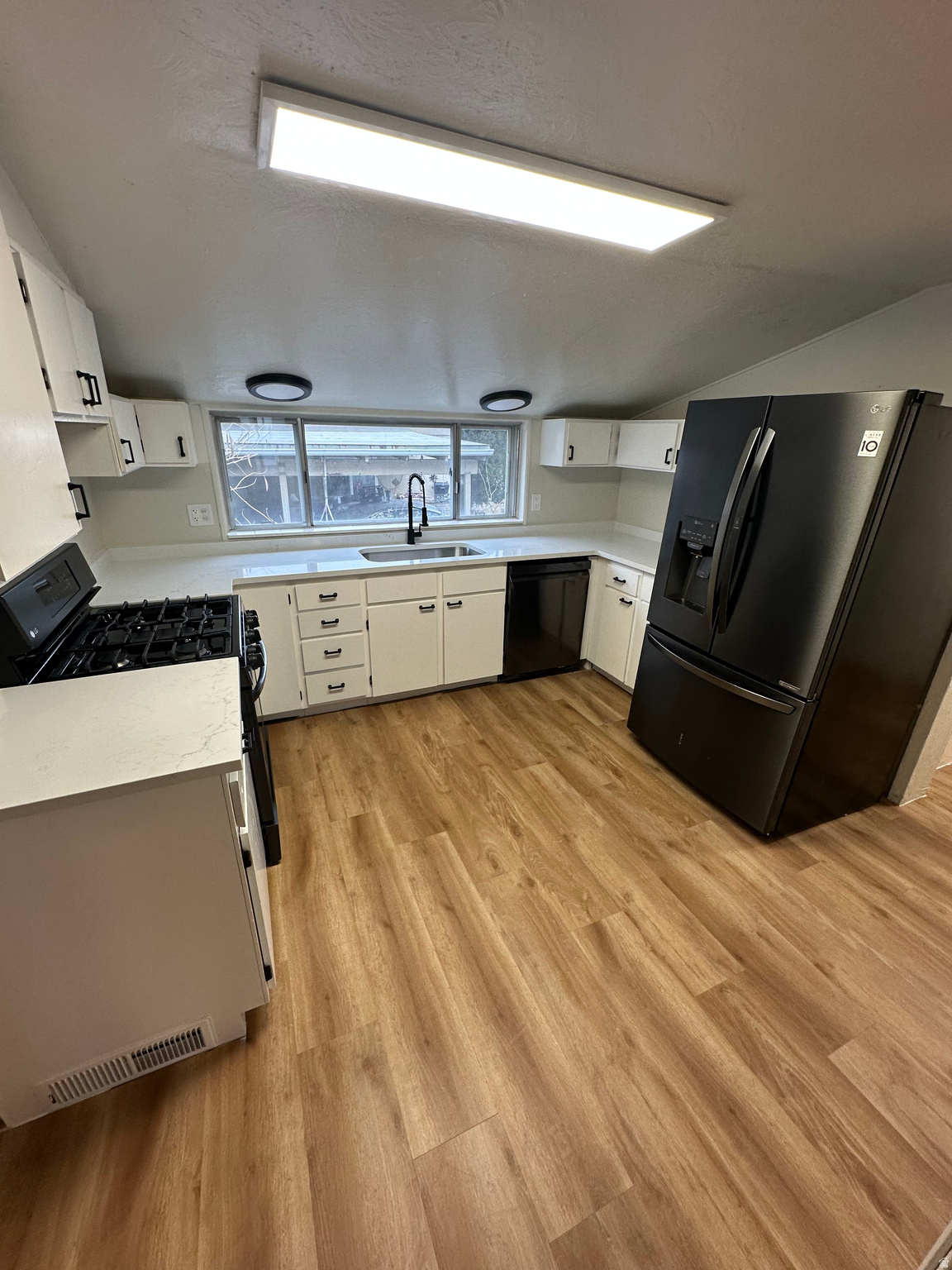 SANDY STATION PLAT - Residential Lease