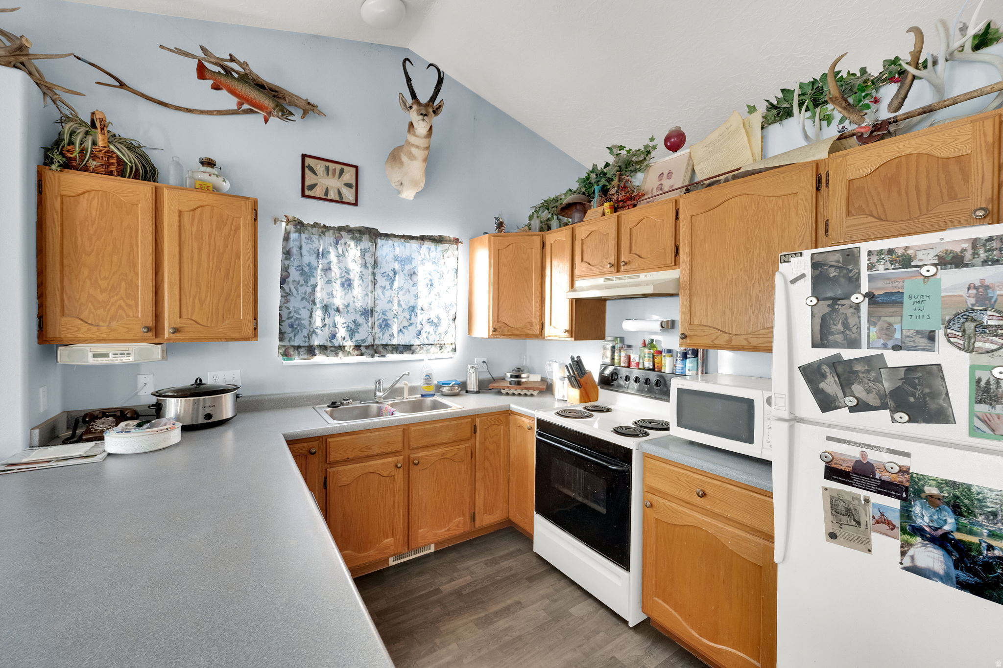 EAGLE POINT - Residential