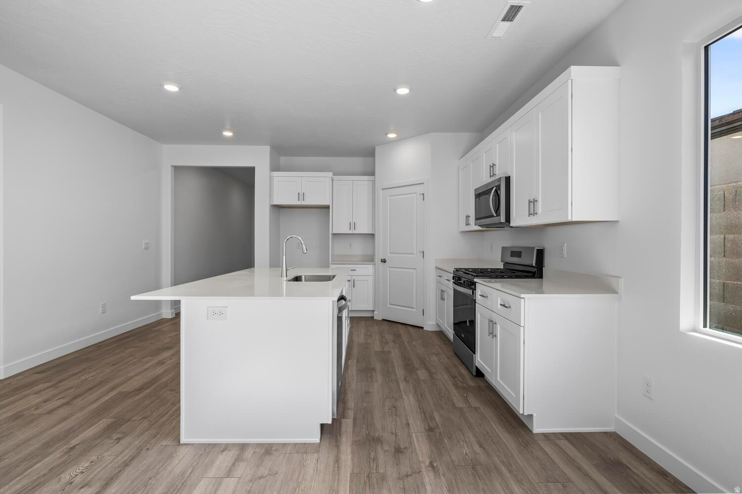 LONG VALLEY - Residential