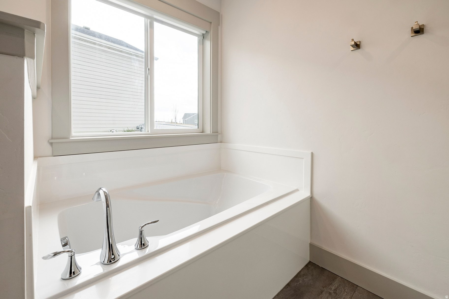 MOUNTAIN GATE ESTATES - Residential