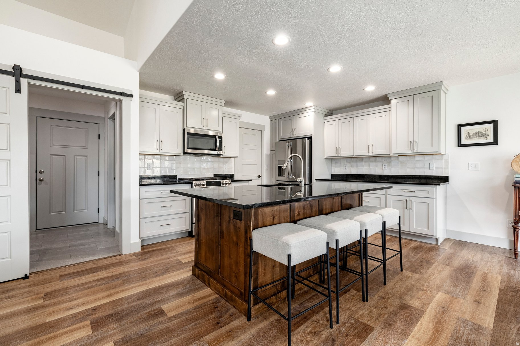 MOUNTAIN GATE ESTATES - Residential