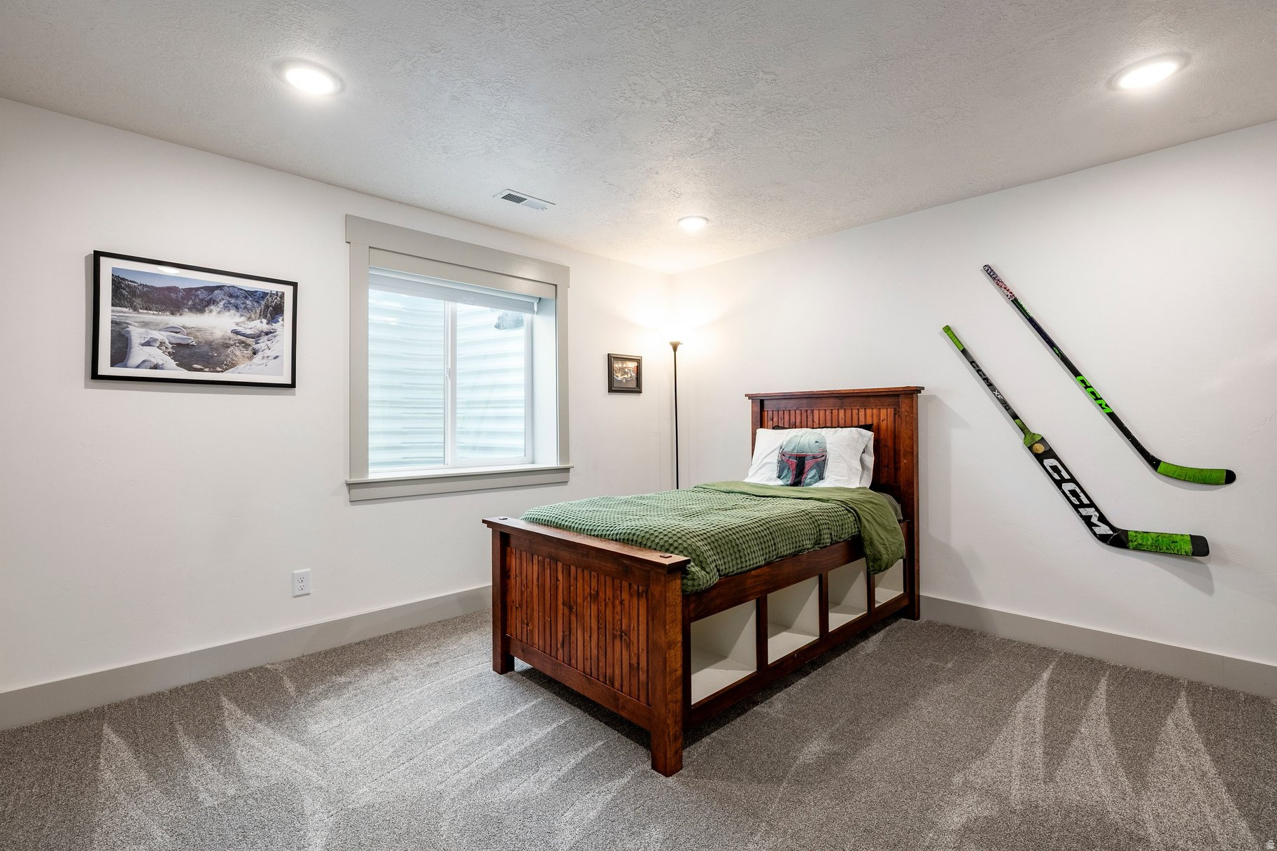 MOUNTAIN GATE ESTATES - Residential