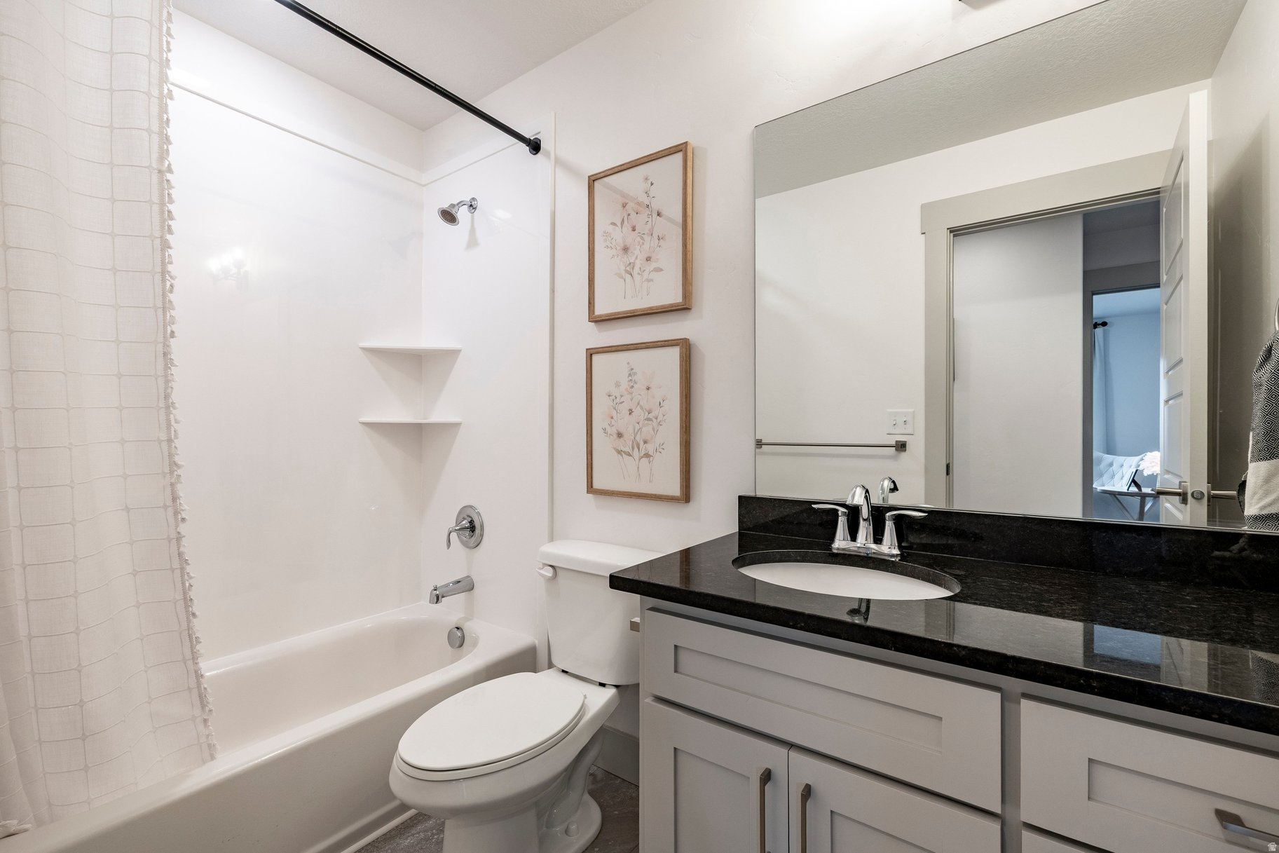 MOUNTAIN GATE ESTATES - Residential