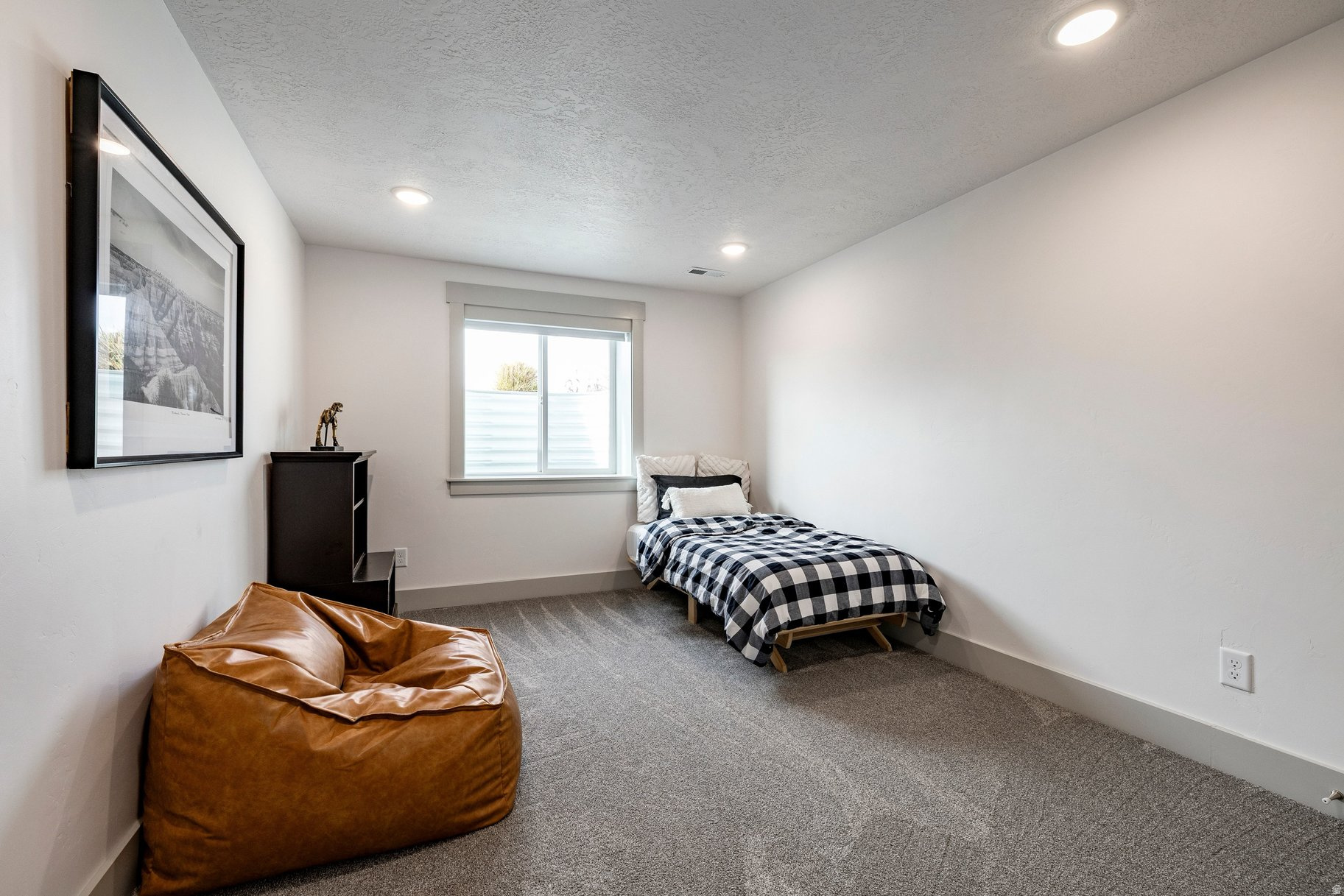 MOUNTAIN GATE ESTATES - Residential