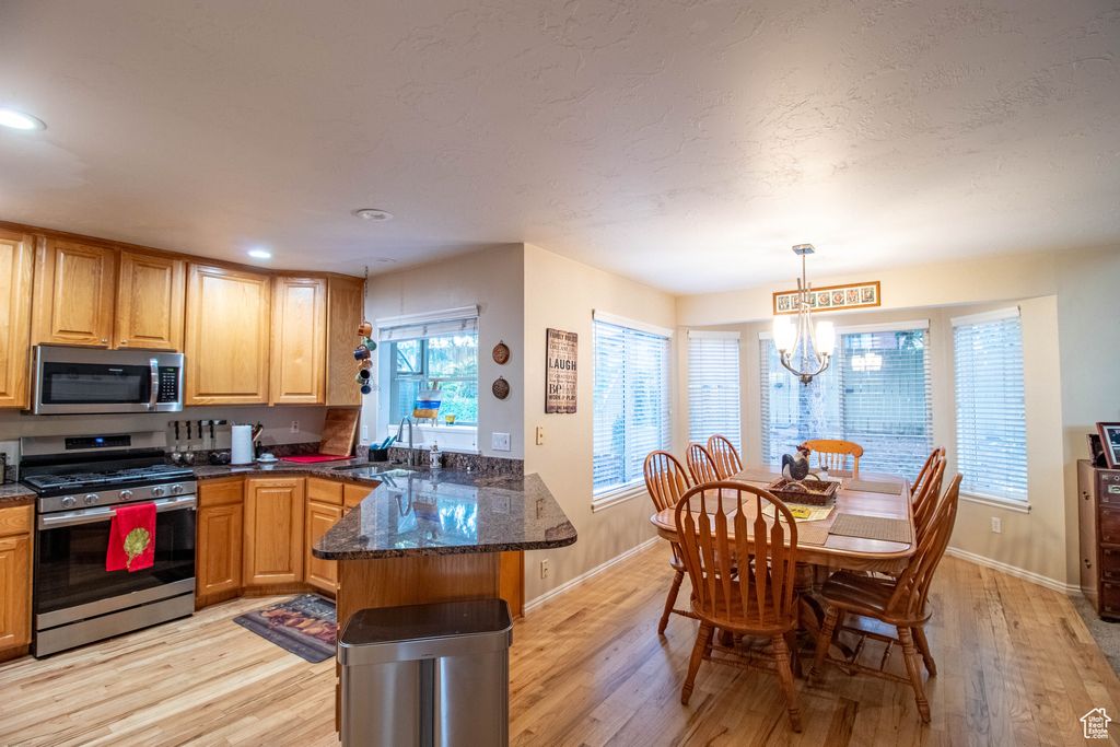 Photo of 2288 E EMERALD HILLS CT S, Salt Lake City, UT 84121 (MLS # 2107037)