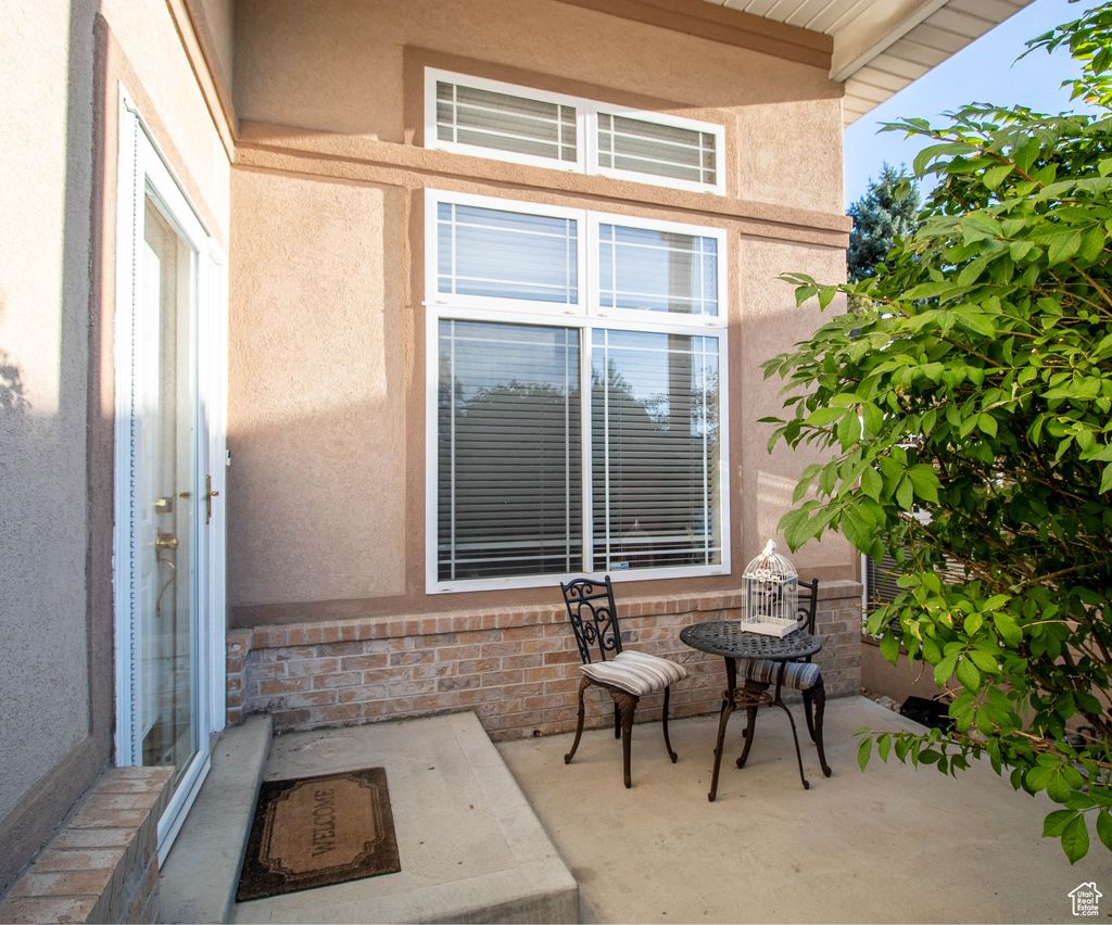 Photo of 2288 E EMERALD HILLS CT S, Salt Lake City, UT 84121 (MLS # 2107037)