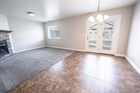 Tiny photo for 3164 N PEREGRINE WAY, Layton, UT 84040 (MLS # 2148609)