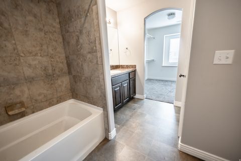 Tiny photo for 3164 N PEREGRINE WAY, Layton, UT 84040 (MLS # 2148609)