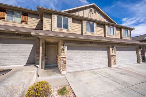 Photo of 3164 N PEREGRINE WAY, Layton, UT 84040 (MLS # 2148609)
