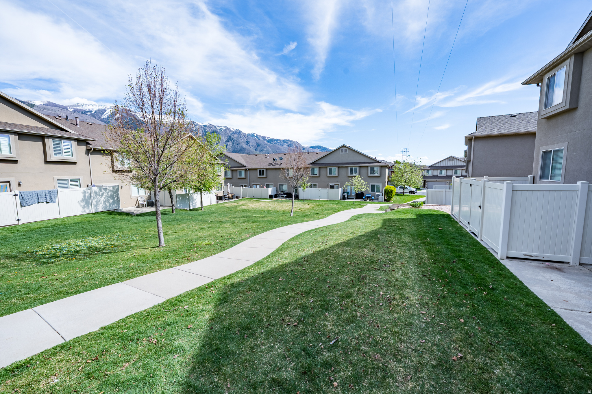 GREYHAWK TOWNHOMES S - Residential