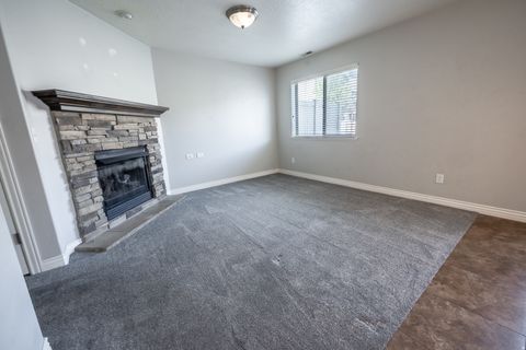 Tiny photo for 3164 N PEREGRINE WAY, Layton, UT 84040 (MLS # 2148609)