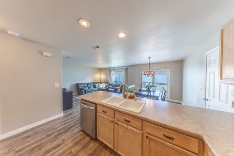 Tiny photo for 1877 S 725 E, Clearfield, UT 84015 (MLS # 2140318)