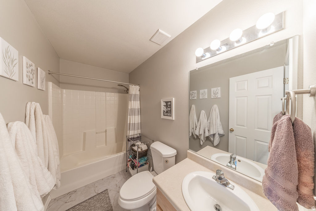 FOX HOLLOW - Residential