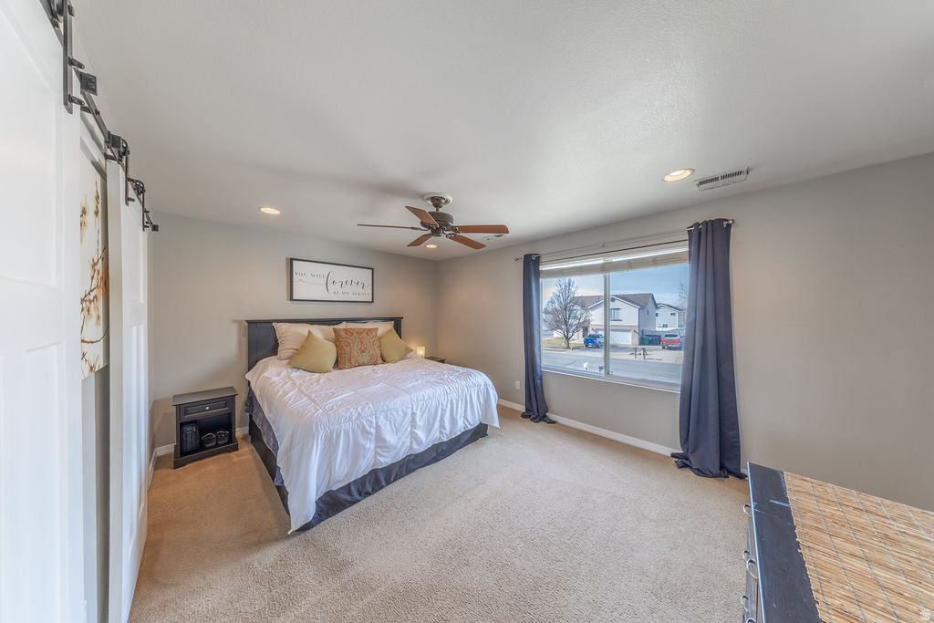 FOX HOLLOW - Residential