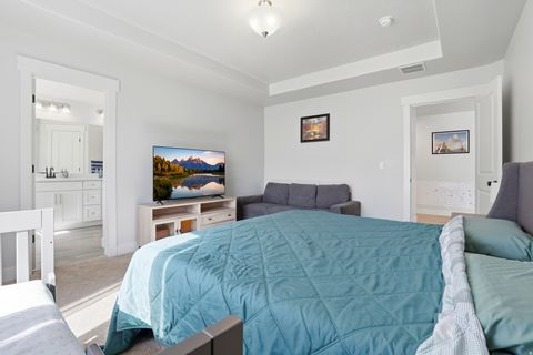 Tiny photo for 71 N MORNING VIEW DR W, Saratoga Springs, UT 84045 (MLS # 2158577)