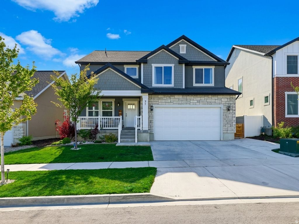 Photo of 71 N MORNING VIEW DR W, Saratoga Springs, UT 84045 (MLS # 2158577)