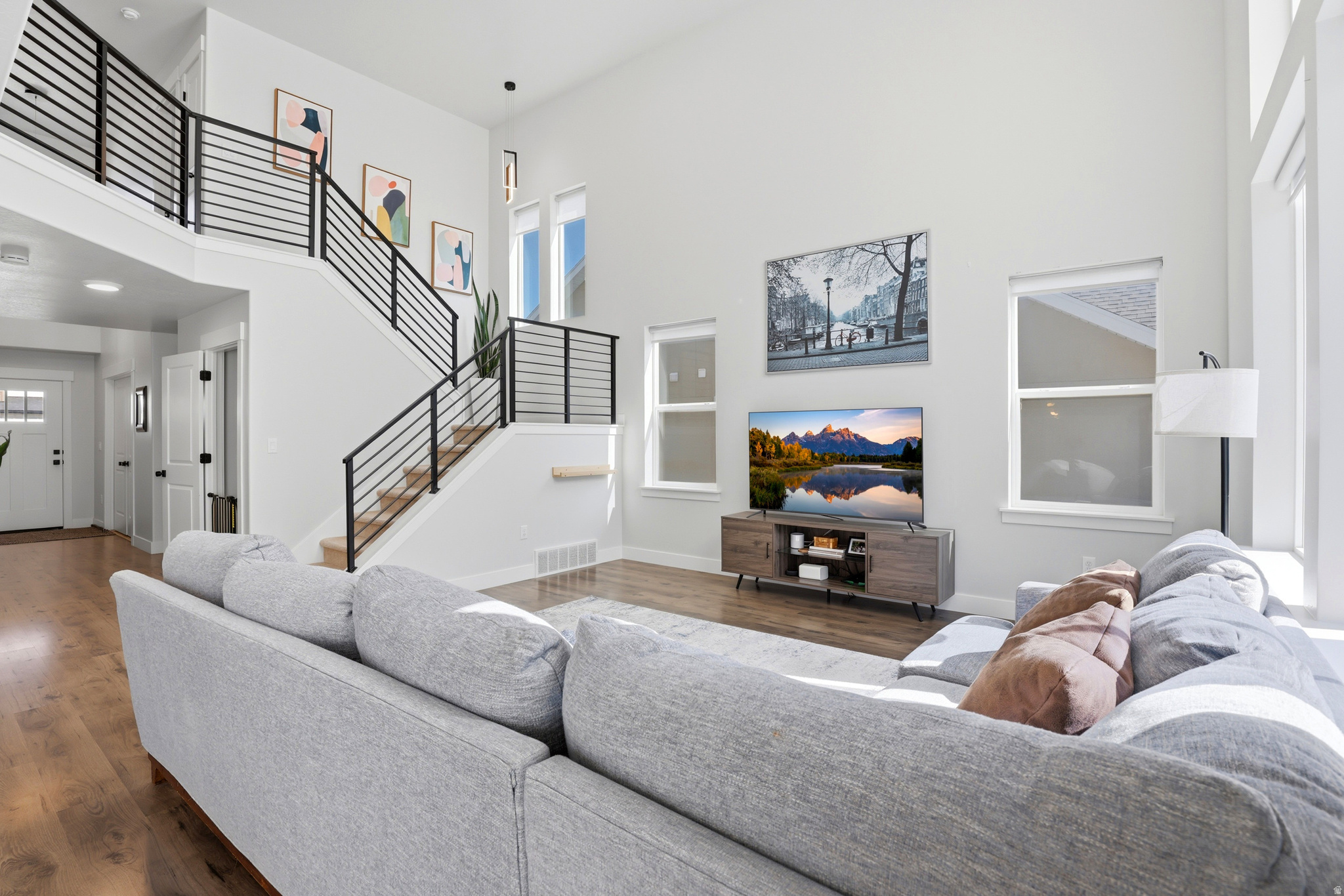 QUAILHILL - Residential