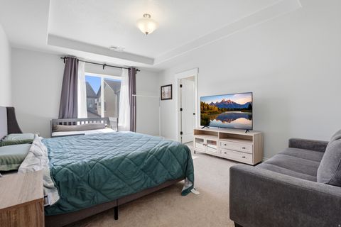 Tiny photo for 71 N MORNING VIEW DR W, Saratoga Springs, UT 84045 (MLS # 2158577)
